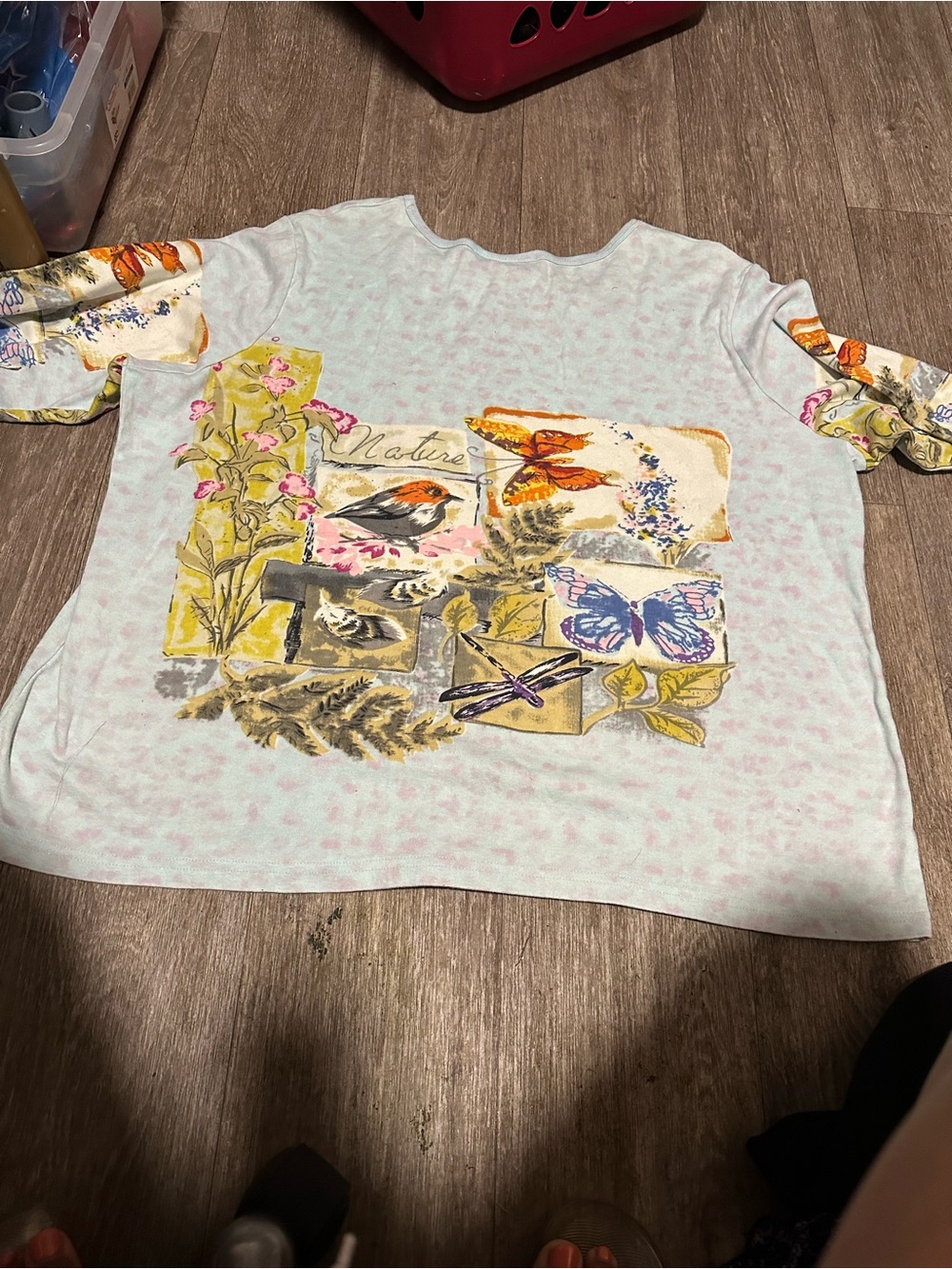 Nature-Print Women's Short Sleeve Top in Light Blue